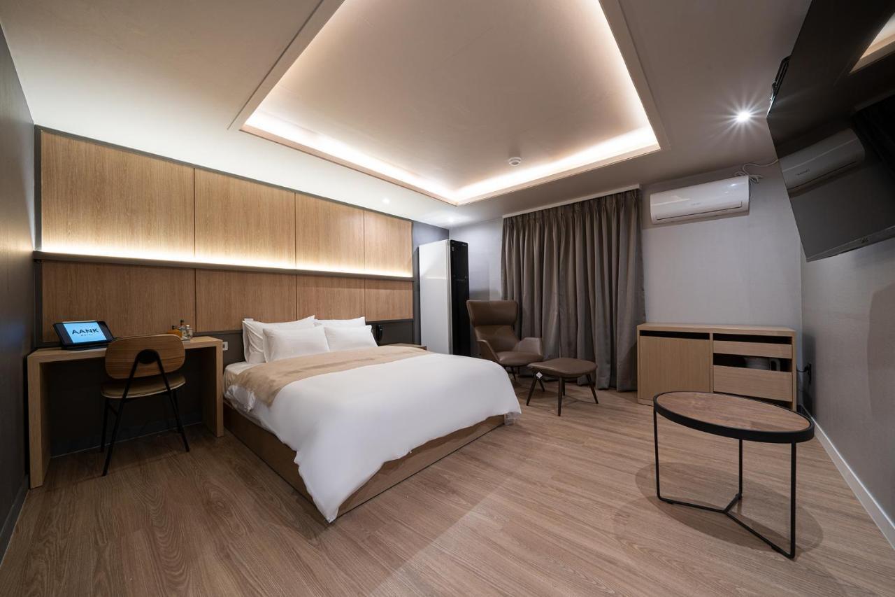 Aank Hotel Daejeon Yongjeon 1St Bagian luar foto