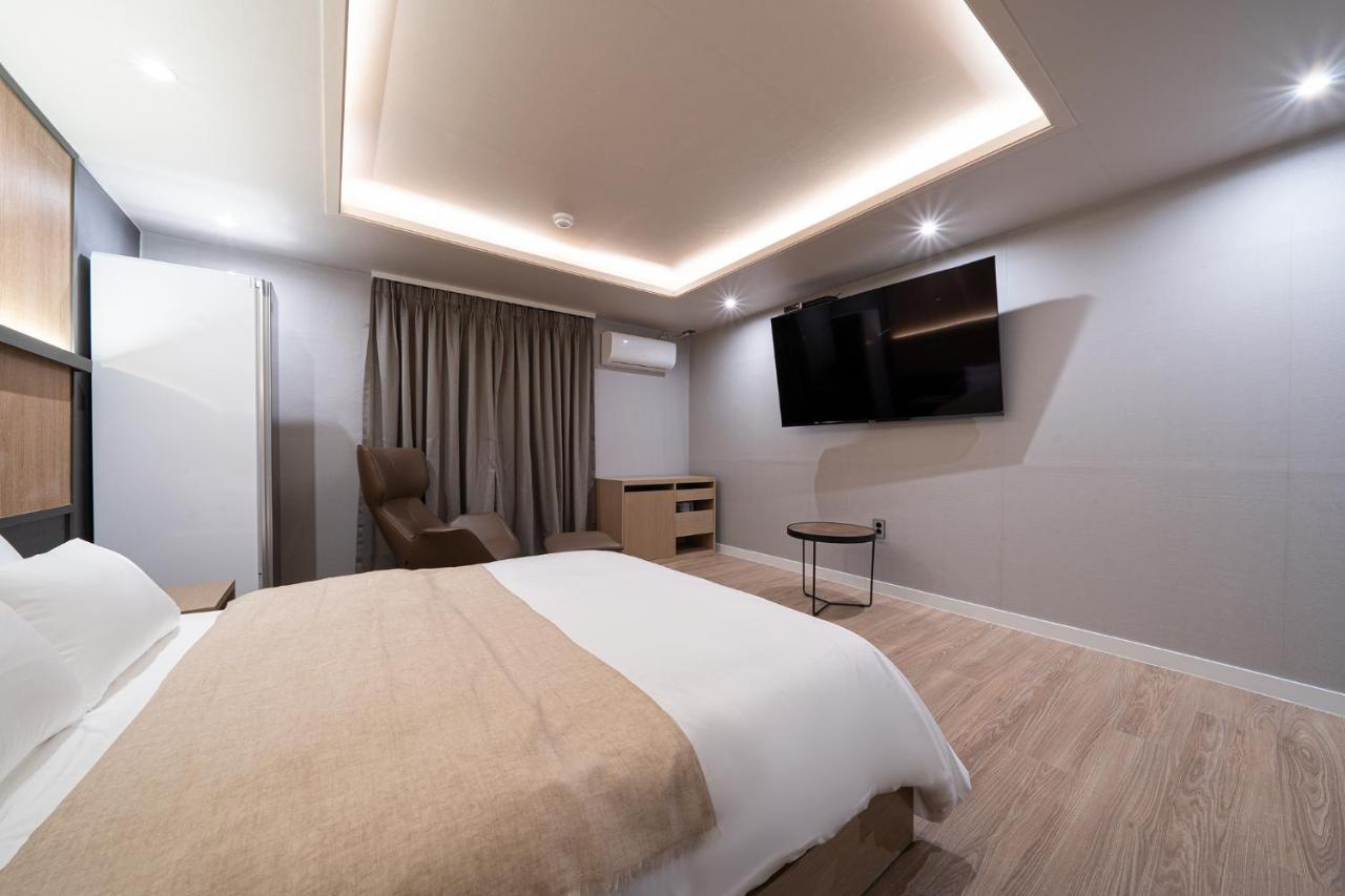 Aank Hotel Daejeon Yongjeon 1St Bagian luar foto